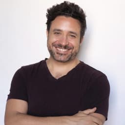 Luca Lampariello
